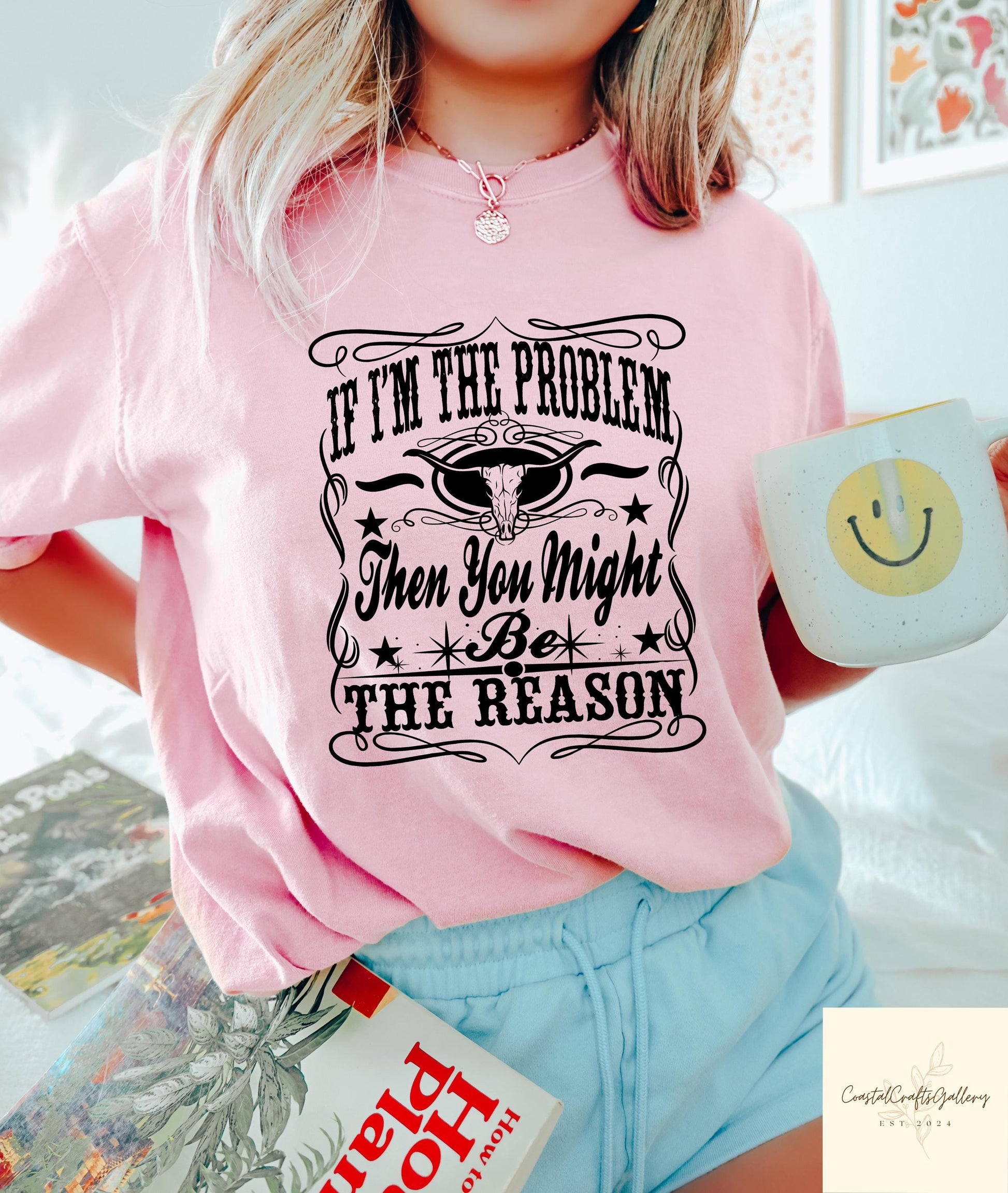 Retro Howdy Western Graphic T-Shirt - Funny Cowgirl Country Tee