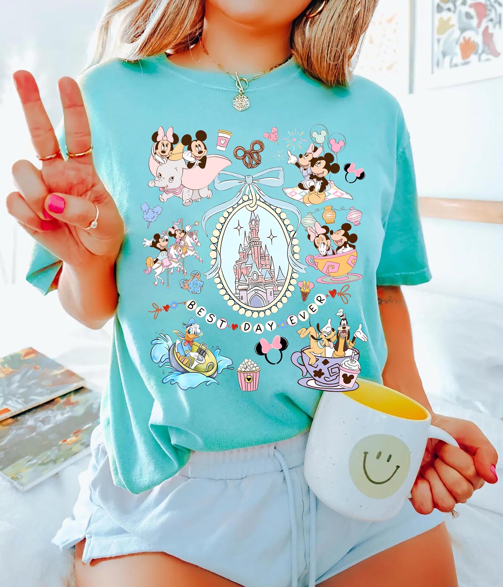 Retro Coquette Bow Disney Shirt – Mickey & Minnie Girls Trip Tee, Cute Disneyland Matching Top for the Best Day Ever Vacation