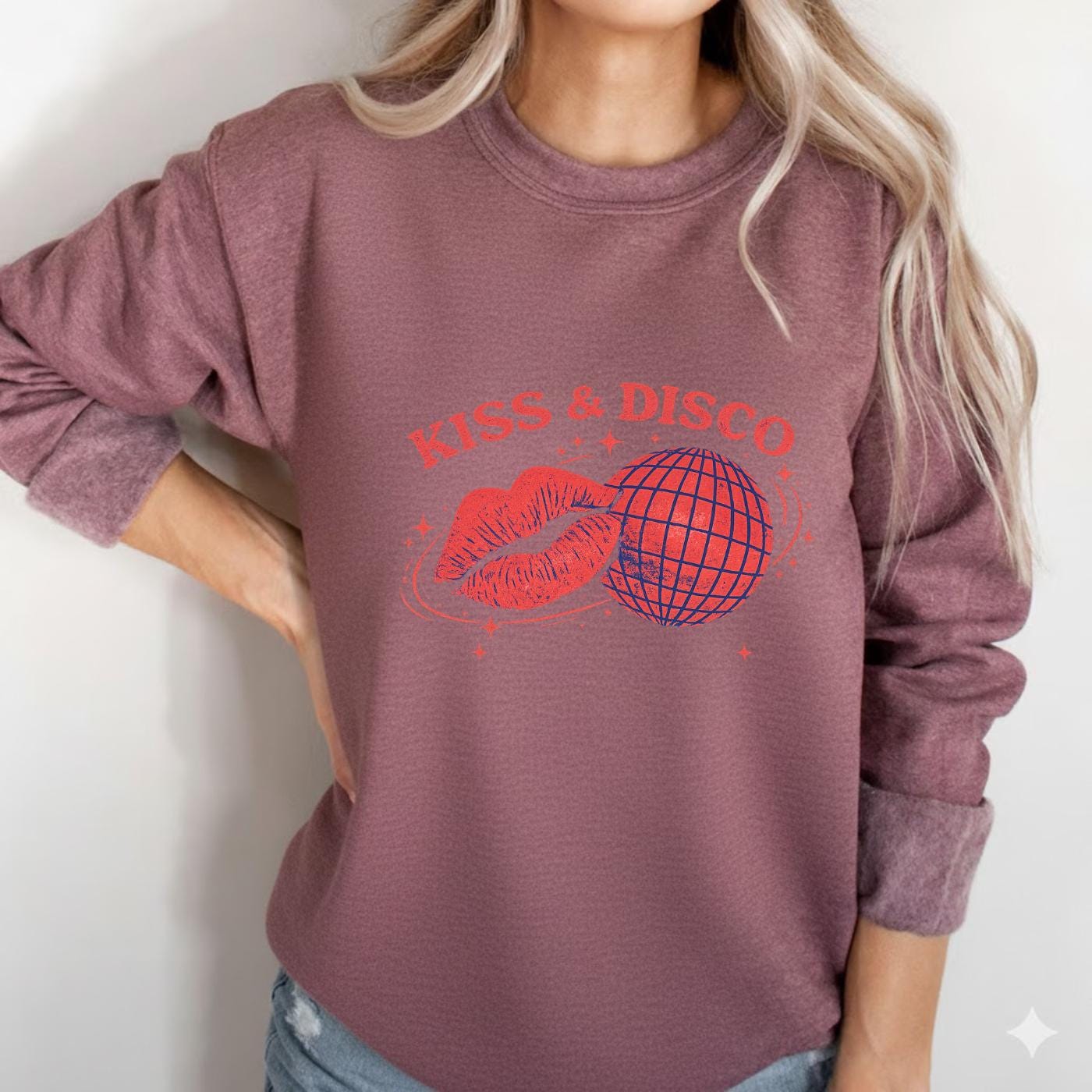 Retro Disco Lips Graphic T-Shirt – Funky Vintage Party Unisex Tee