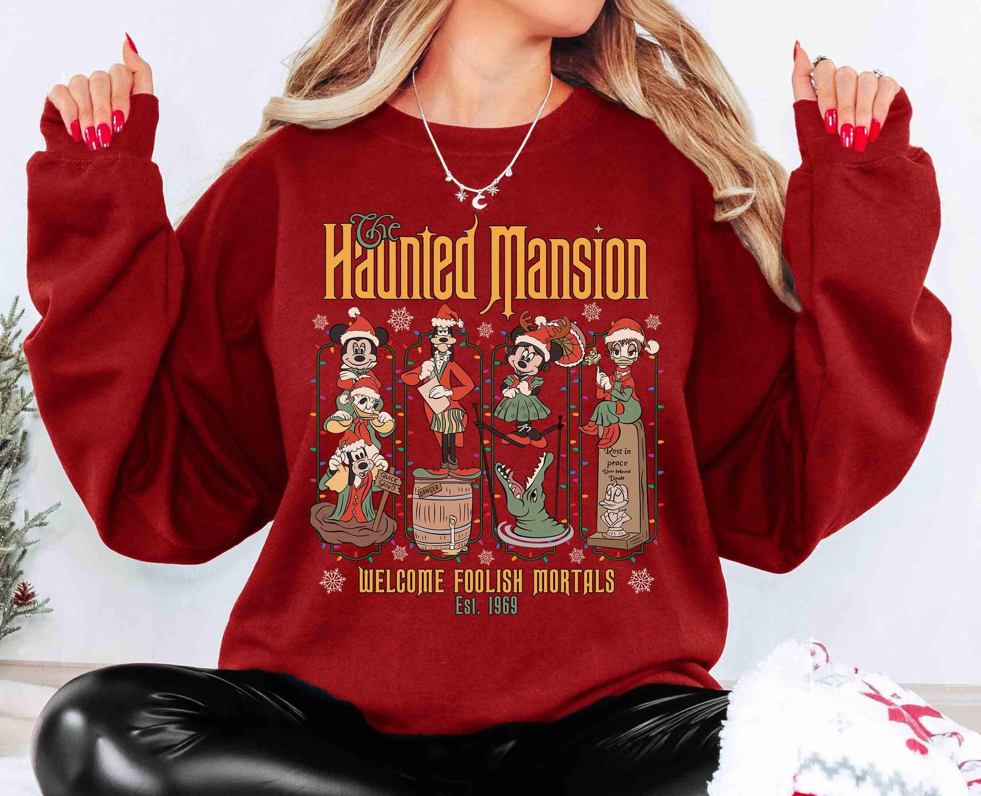 Haunted Mansion Inspired Christmas T-Shirt – Retro Spooky Holiday Graphic Tee