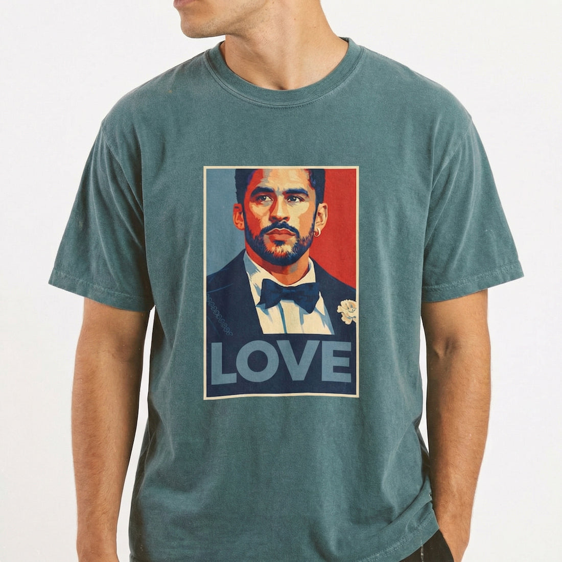 Retro Love Graphic T-Shirt – Vintage Benito Pop Art Inspired Tee