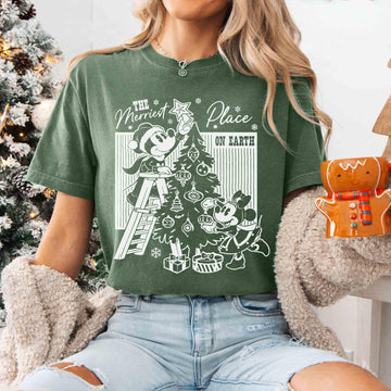 Retro Merry Place Christmas T-Shirt – Vintage Mouse Couple Holiday Graphic Tee