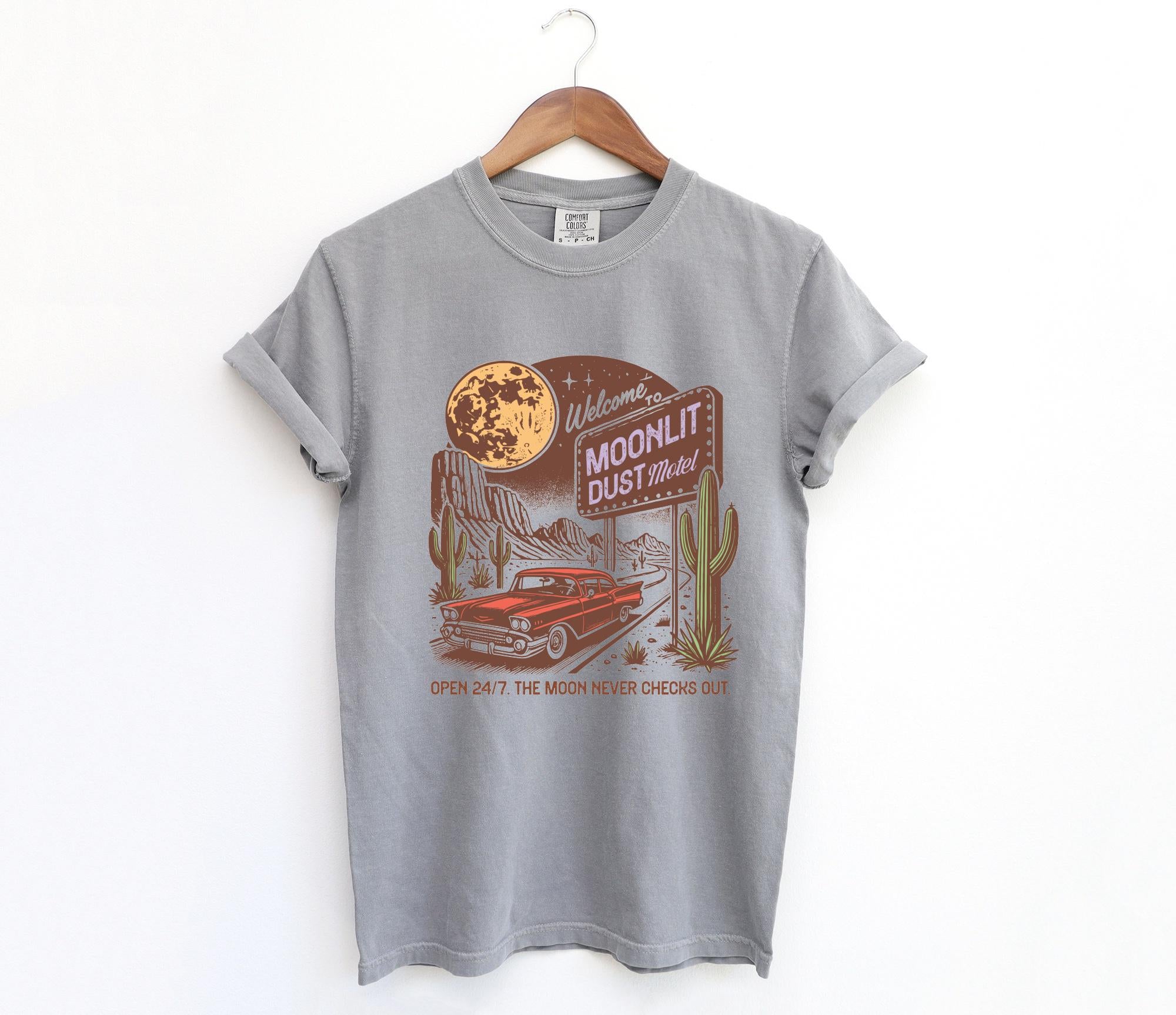 Retro Summer Desert Graphic T-Shirt - Vintage 90s Western Style Tee