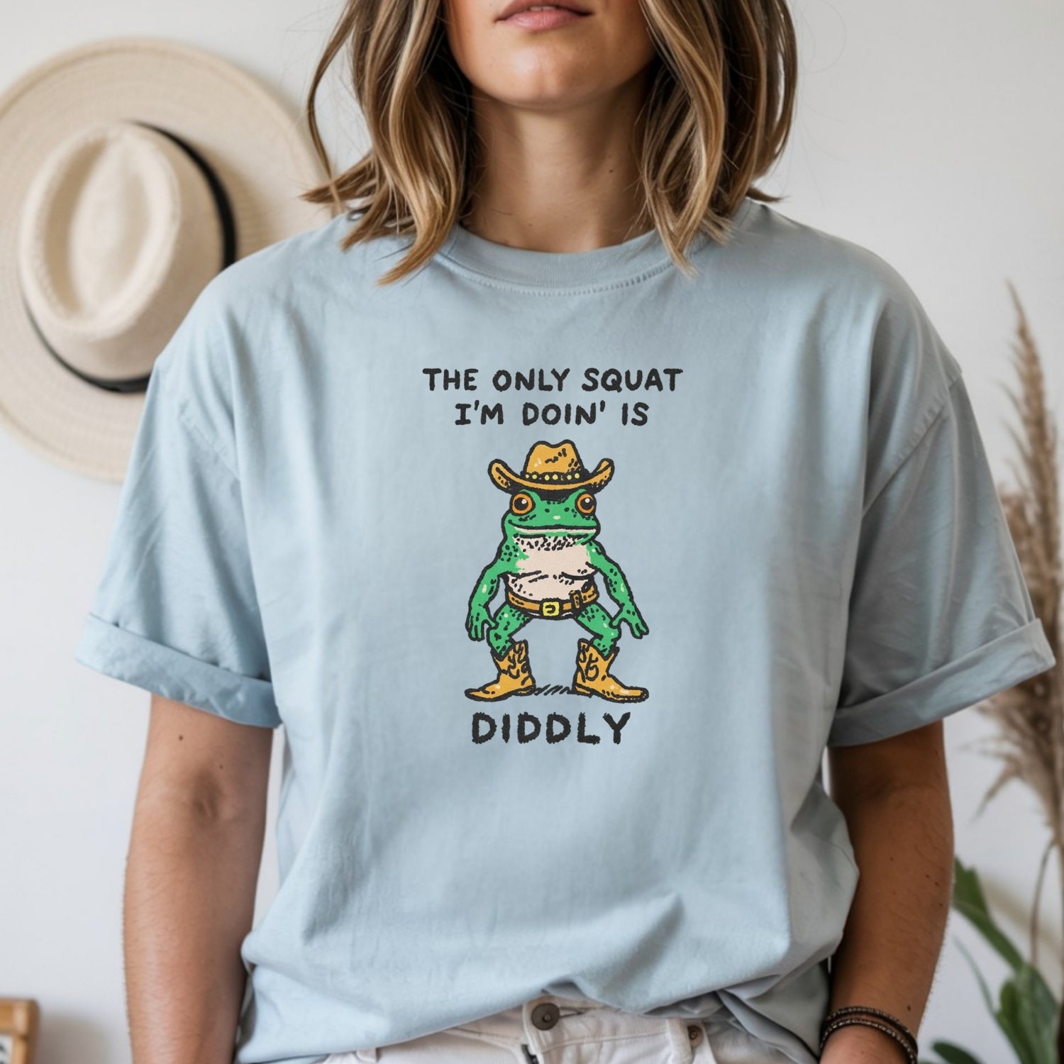 The Only Squat I’m Doin' T-Shirt - Funny Cowboy Frog Graphic Tee
