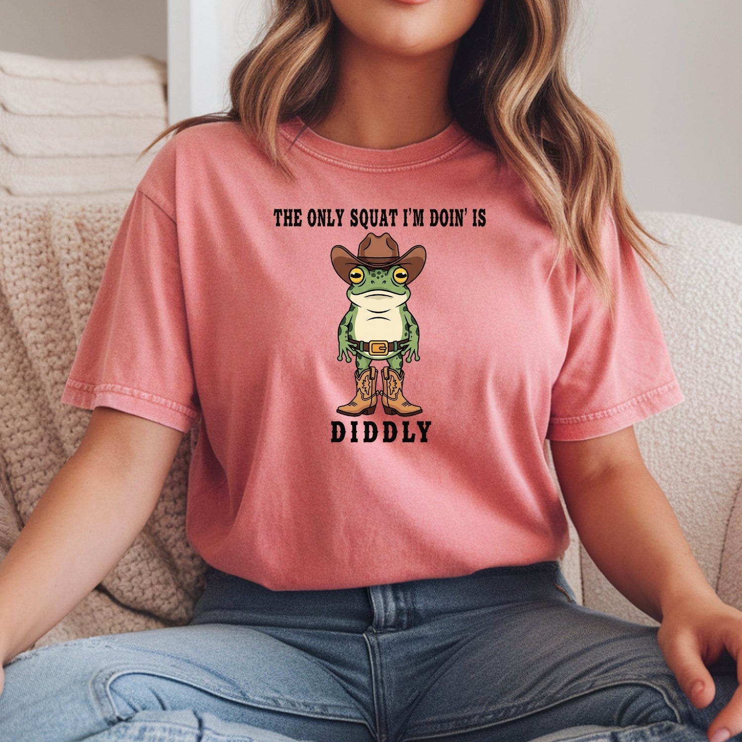 The Only Squat I'm Doin' Is Diddly T-Shirt – Funny Cowboy Frog Western Humor Shirt