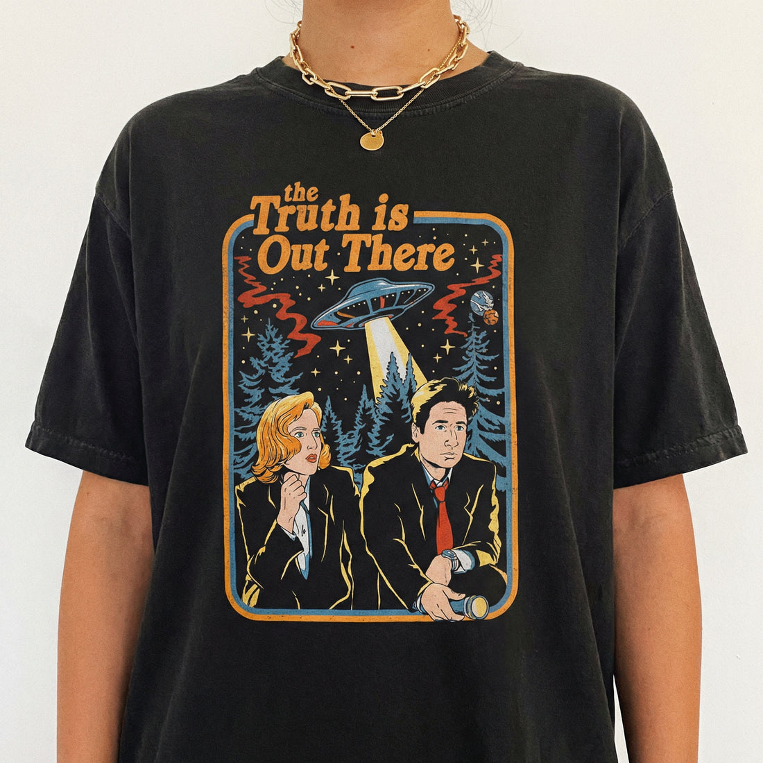 The Truth Is Out There UFO Graphic T-Shirt – Retro Alien Sci-Fi Tee