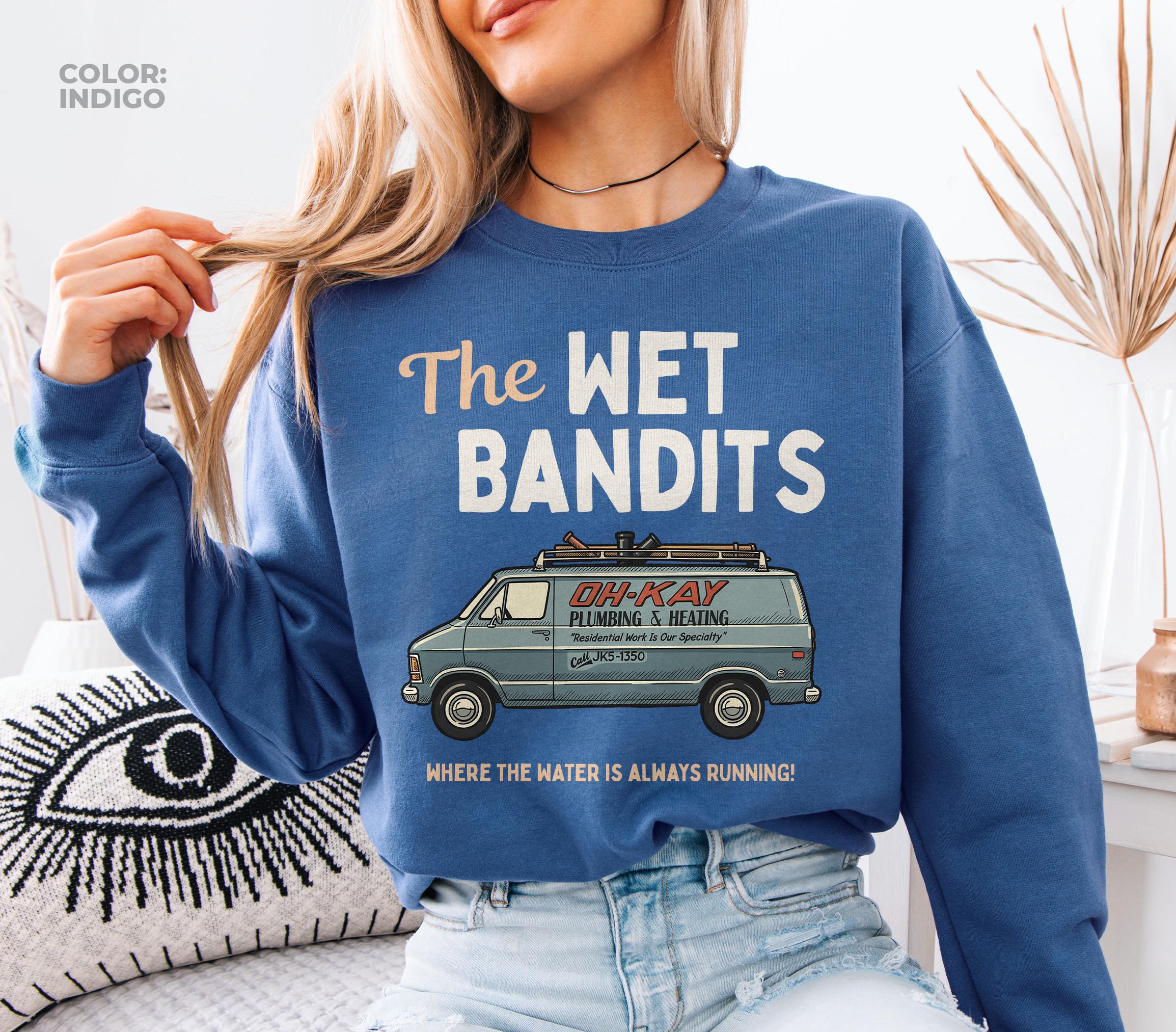 The Wet Bandits Christmas Sweatshirt – Funny Home Alone–Inspired 90s Xmas Movie Tee, Retro Holiday Gift