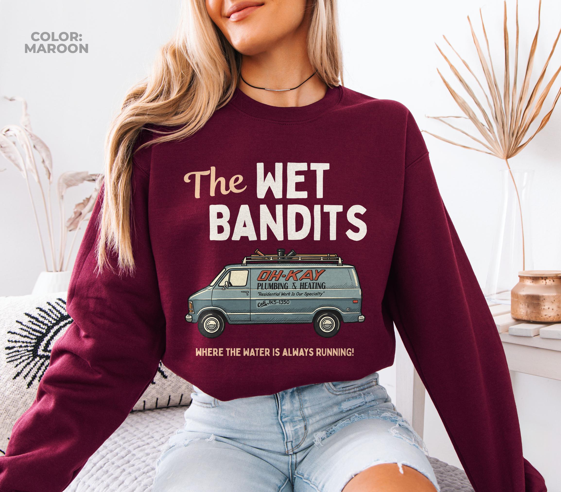 The Wet Bandits Christmas Sweatshirt – Funny Home Alone–Inspired 90s Xmas Movie Tee, Retro Holiday Gift