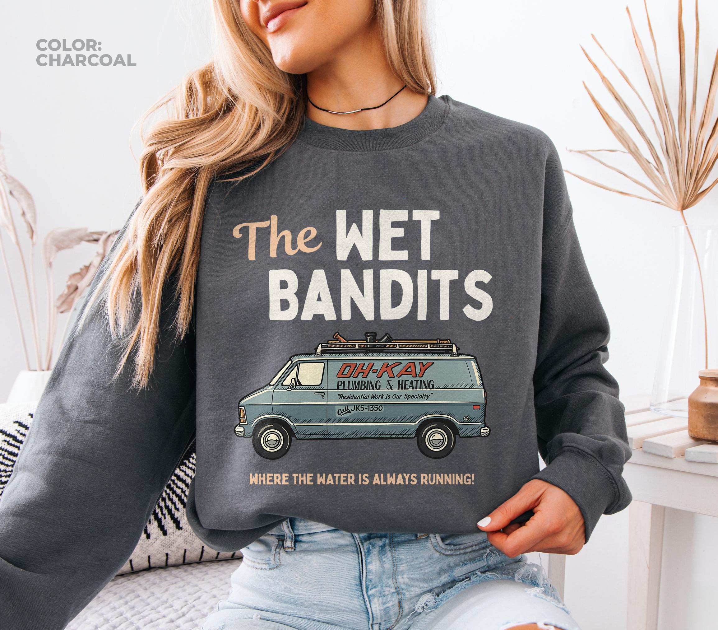 The Wet Bandits Christmas Sweatshirt – Funny Home Alone–Inspired 90s Xmas Movie Tee, Retro Holiday Gift