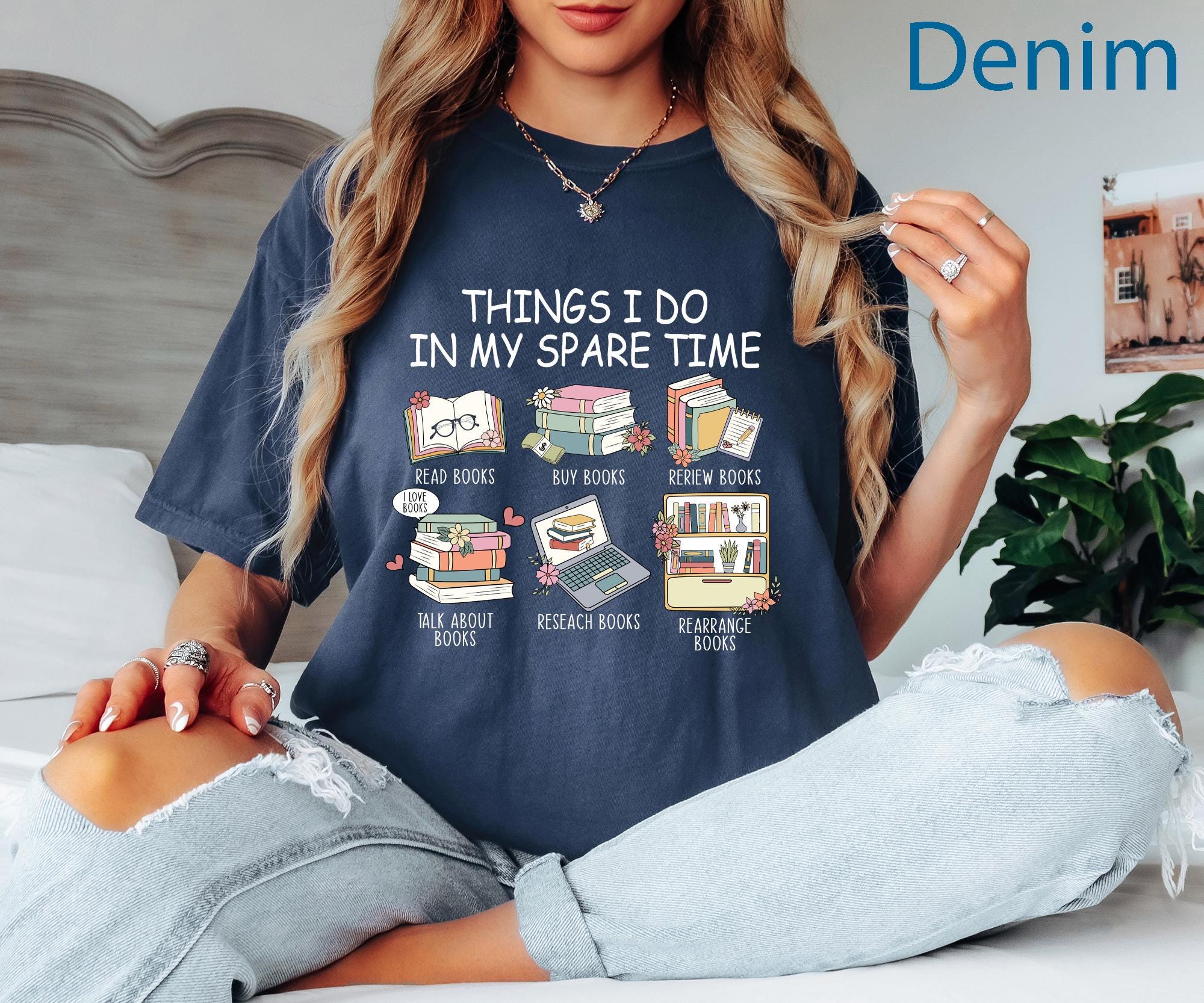 Things I Do in My Spare Time Reading Graphic T-Shirt – Funny Book Lover Tee