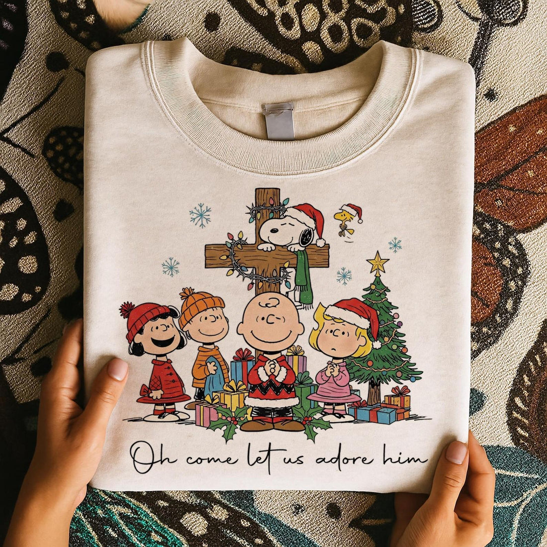 Tis the Season Cartoon Dog Christmas T-Shirt – Cute Holiday Friend Tee