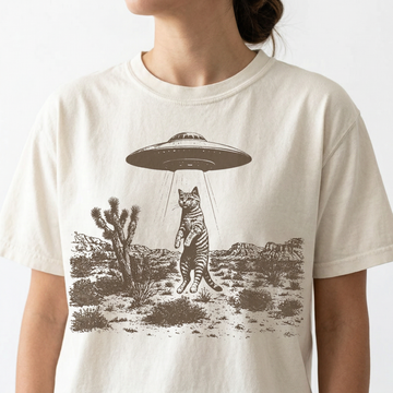 UFO Cat Western T-Shirt – Vintage Alien Space Graphic Tee