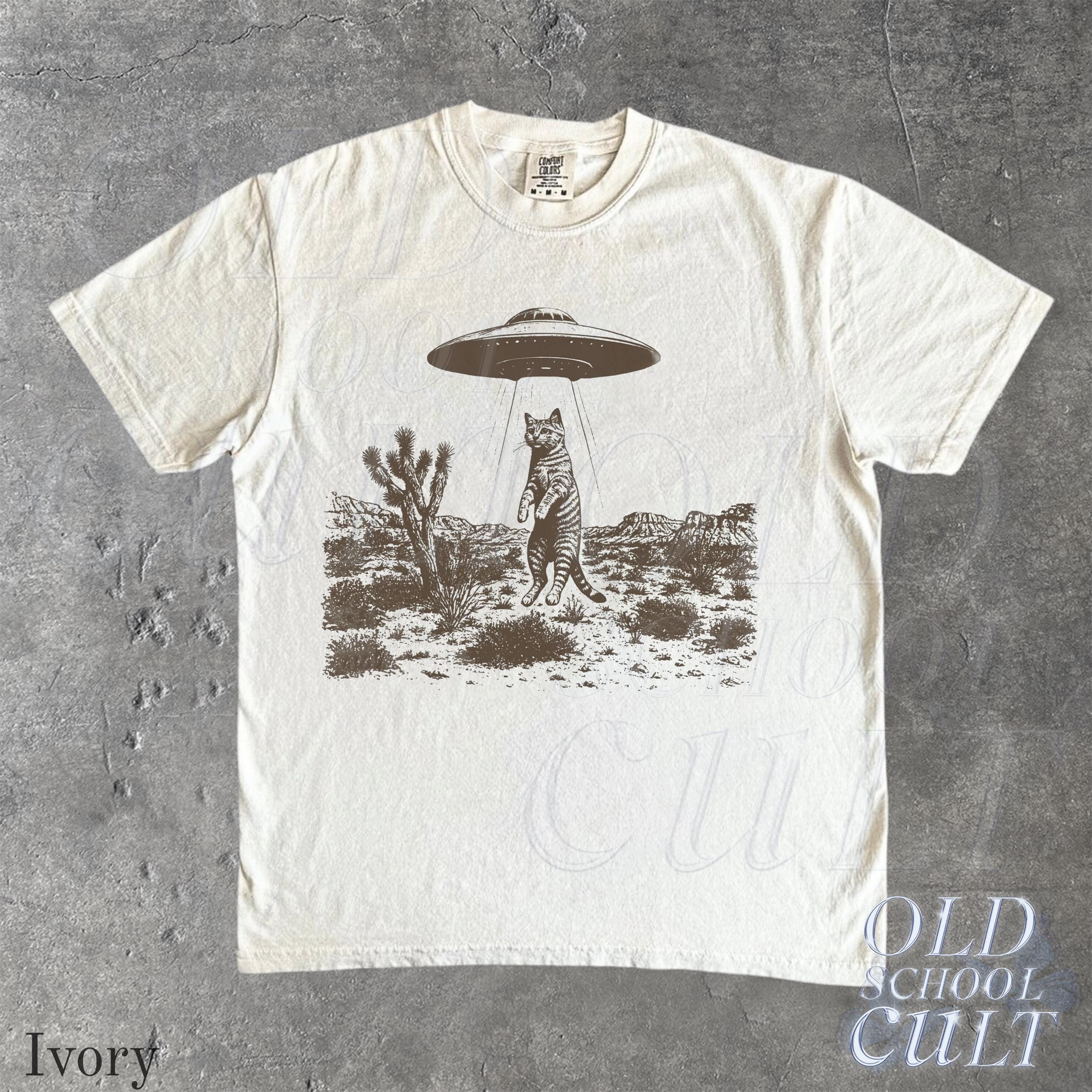 UFO Cat Western T-Shirt – Vintage Alien Space Graphic Tee