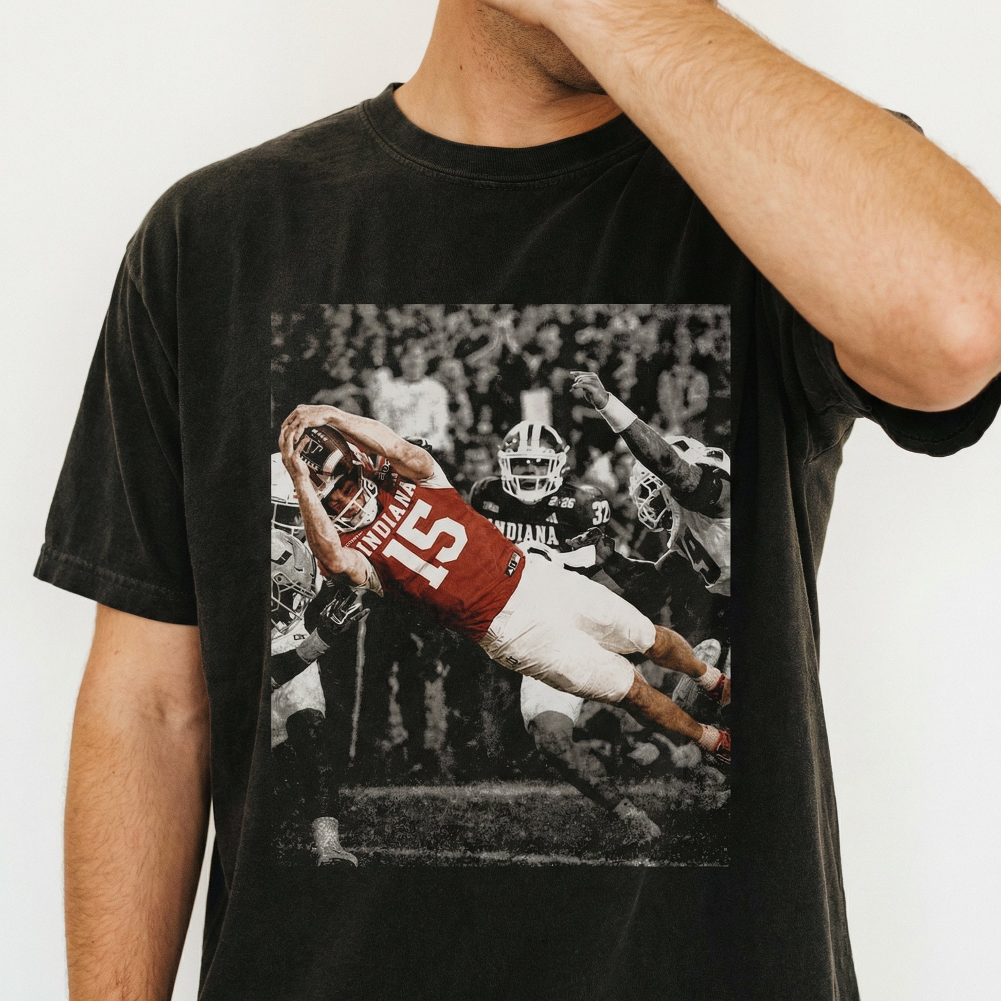 Vintage 90s Football Mendoza Graphic T-Shirt – Retro Sports Style Tee