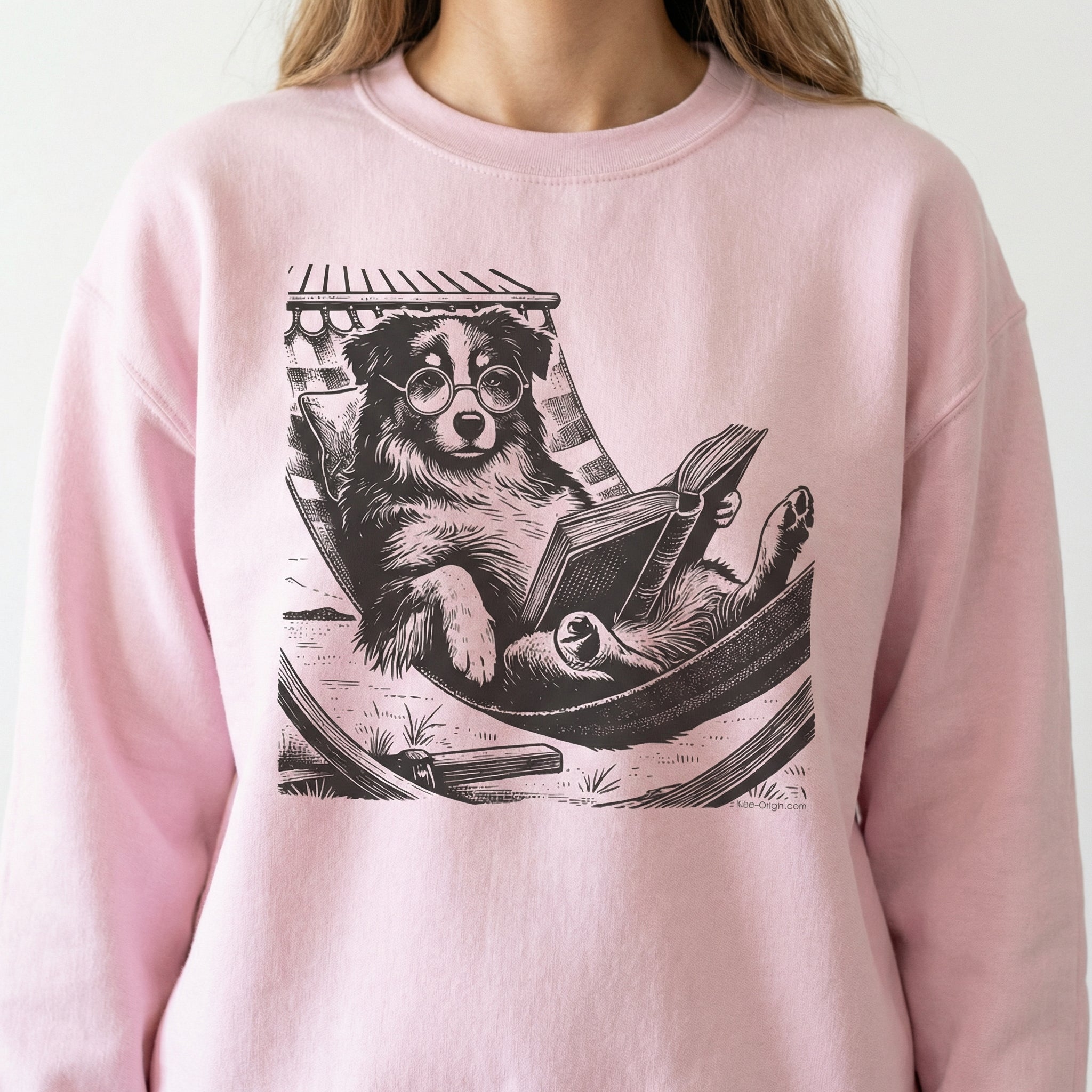 Vintage Australian Shepherd Reading Dog T-Shirt – Funny Summer Hammock Graphic Tee