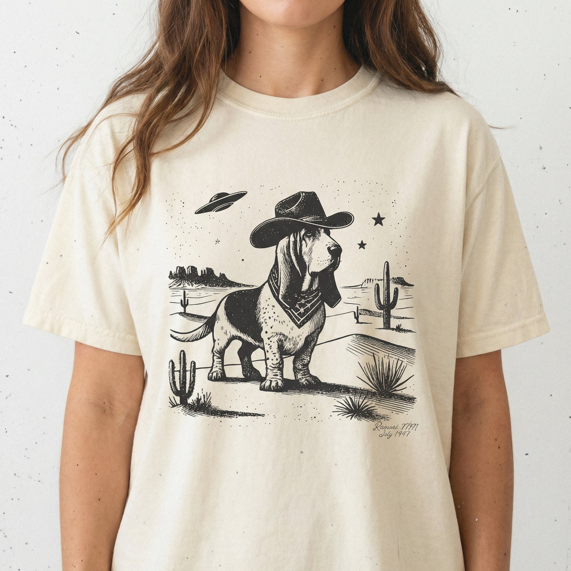 Vintage Basset Hound UFO Western T-Shirt – Retro Cowboy Dog Graphic Tee
