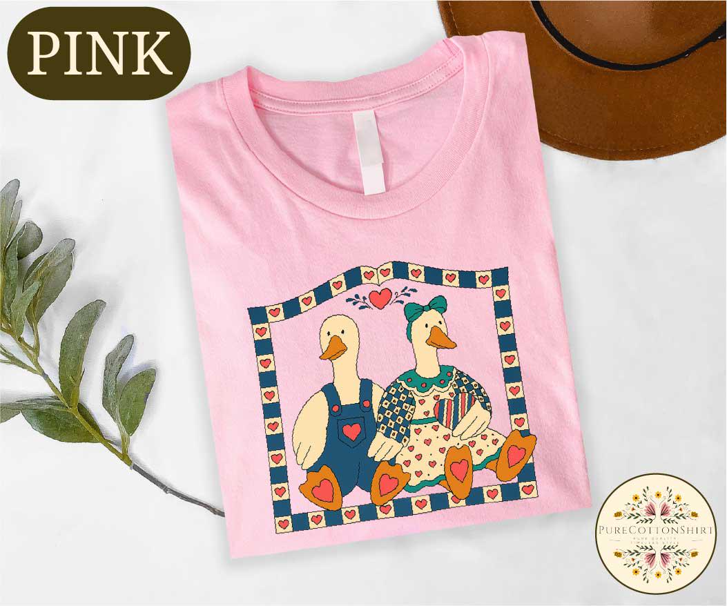 Cute Goose Graphic Crewneck Sweatshirt - Cozy Retro Animal Pullover