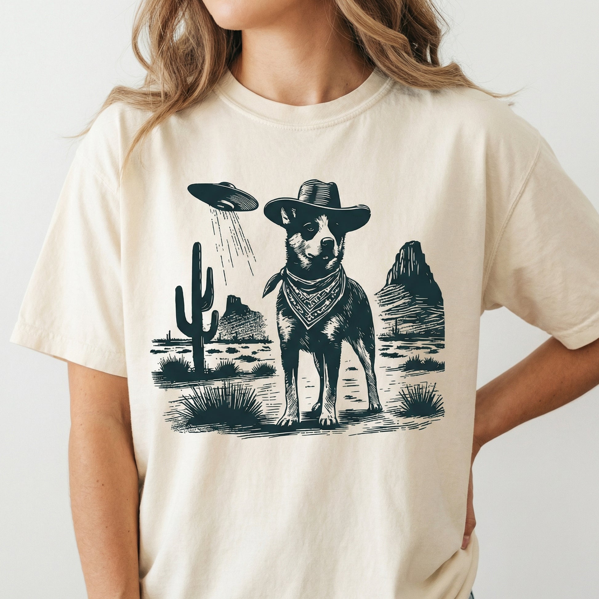 Vintage Heeler UFO T-Shirt - Western Cowboy Australian Cattle Dog Graphic Tee - Retro Alien Dog Gift