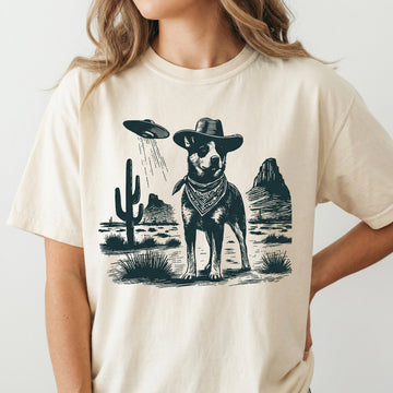 Vintage Heeler UFO T-Shirt - Western Cowboy Australian Cattle Dog Graphic Tee - Retro Alien Dog Gift