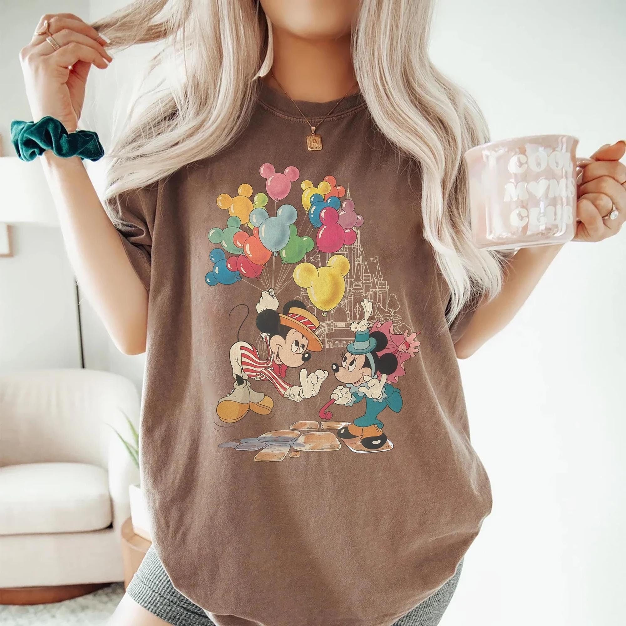 Vintage Mickey and Minnie Balloon Shirt – Retro Valentine T-Shirt, Cute Couple Balloons Tee for Him and Her