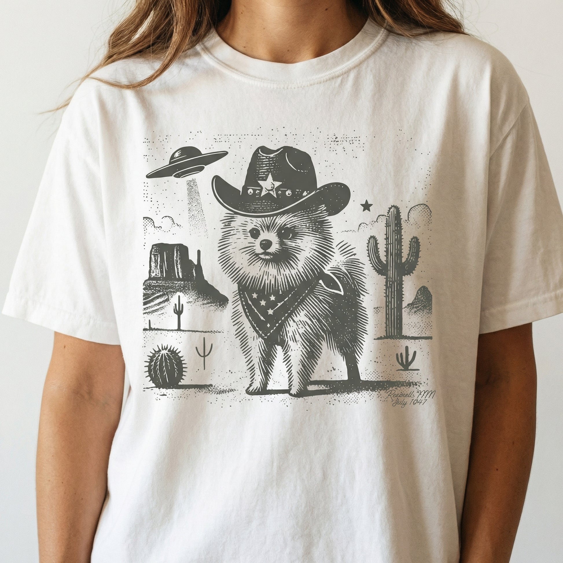 Vintage Pomeranian UFO Western T-Shirt – Retro Cowboy Dog Graphic Tee