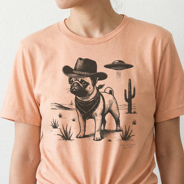 Vintage Pug UFO Western T-Shirt – Retro Cowboy Dog Graphic Tee