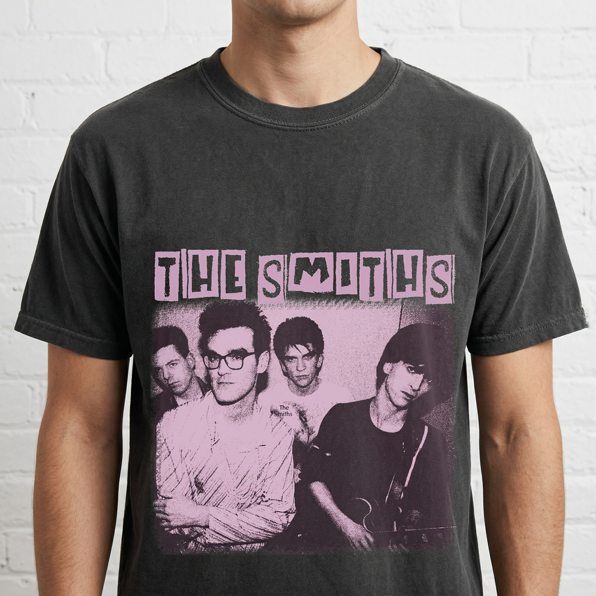 Vintage Retro The Smiths Music Graphic T-Shirt – Indie Band Fan Gift Tee