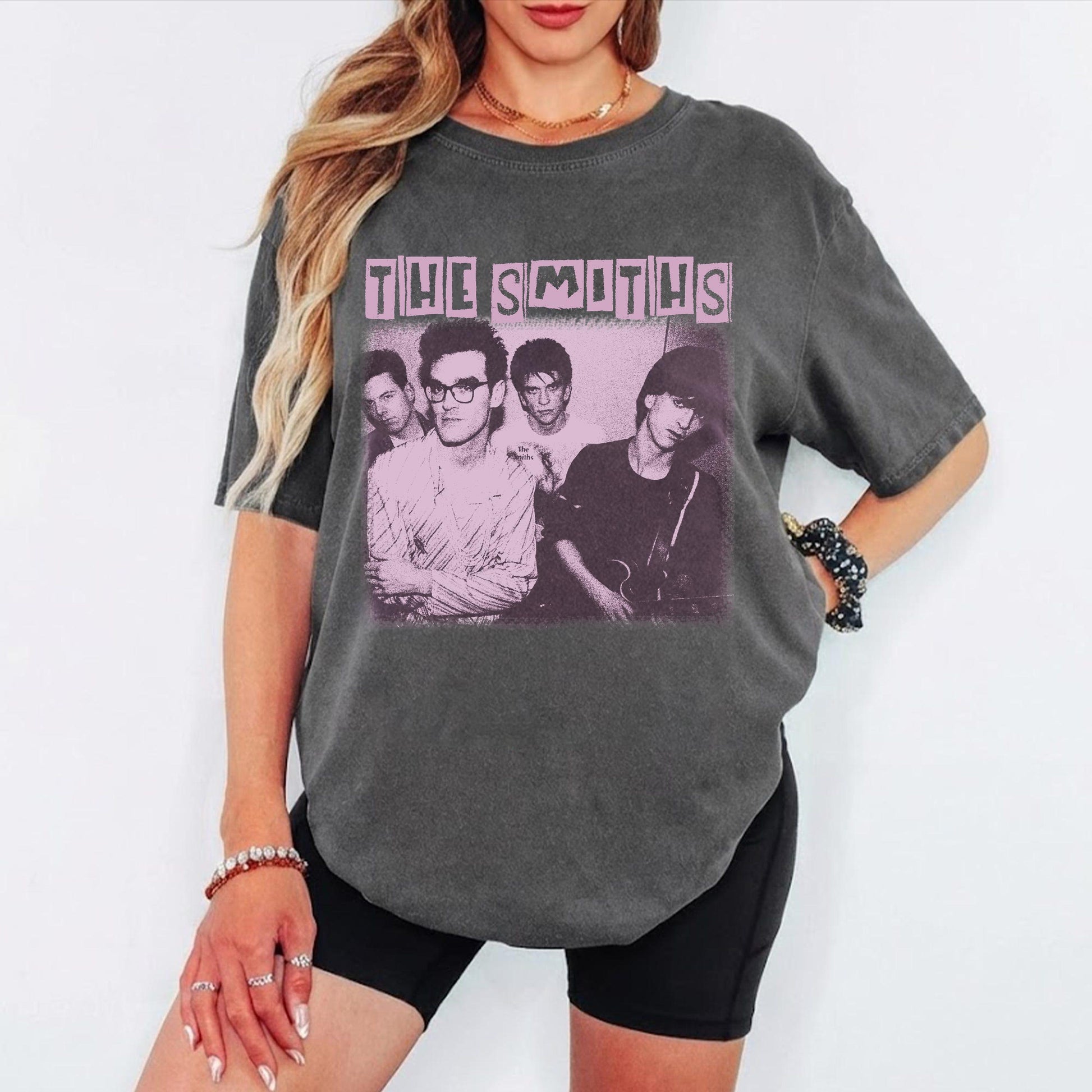Vintage Retro The Smiths Music Graphic T-Shirt – Indie Band Fan Gift Tee