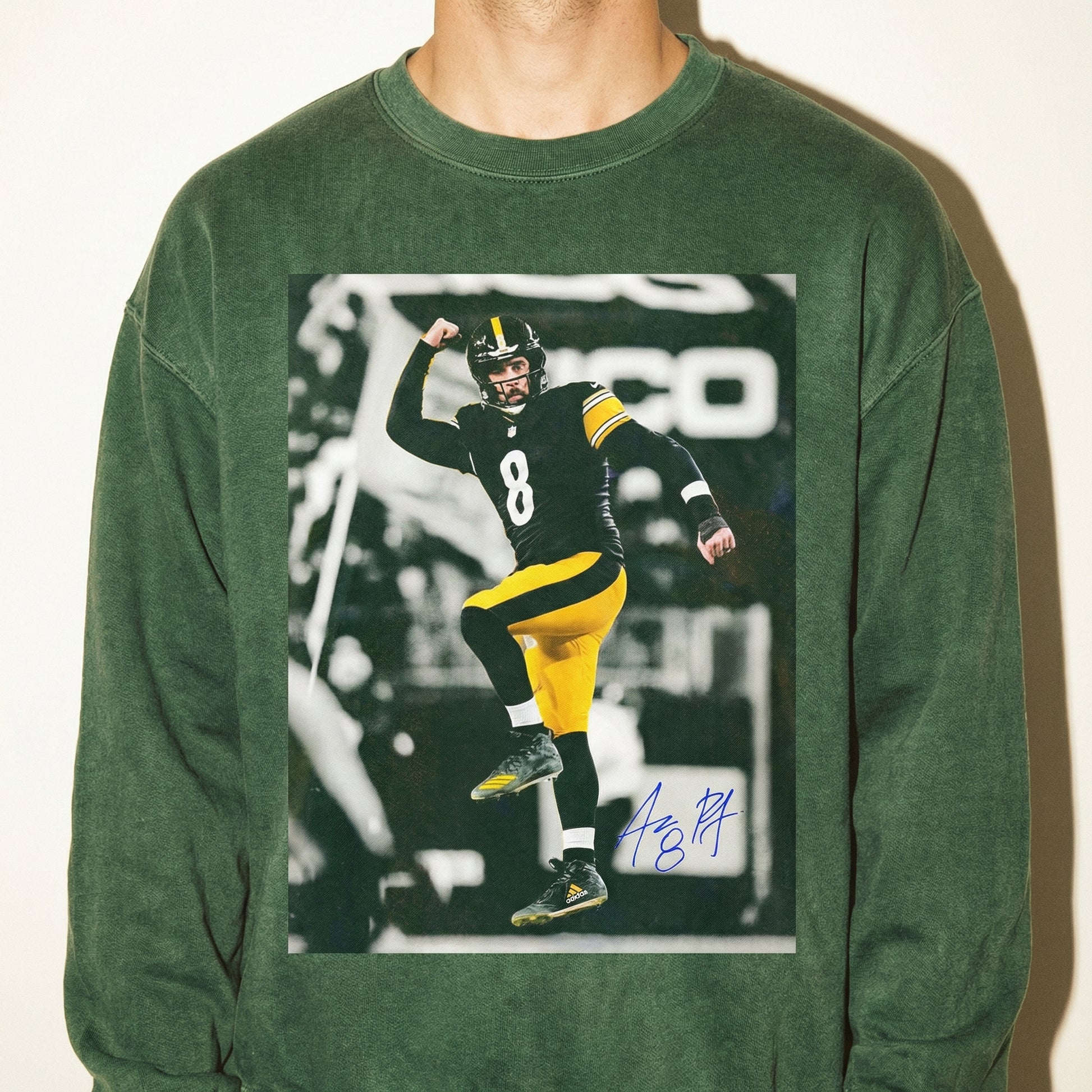 Vintage Rodgers 90s Football Graphic T-Shirt - Game Day Bootleg Style Tee