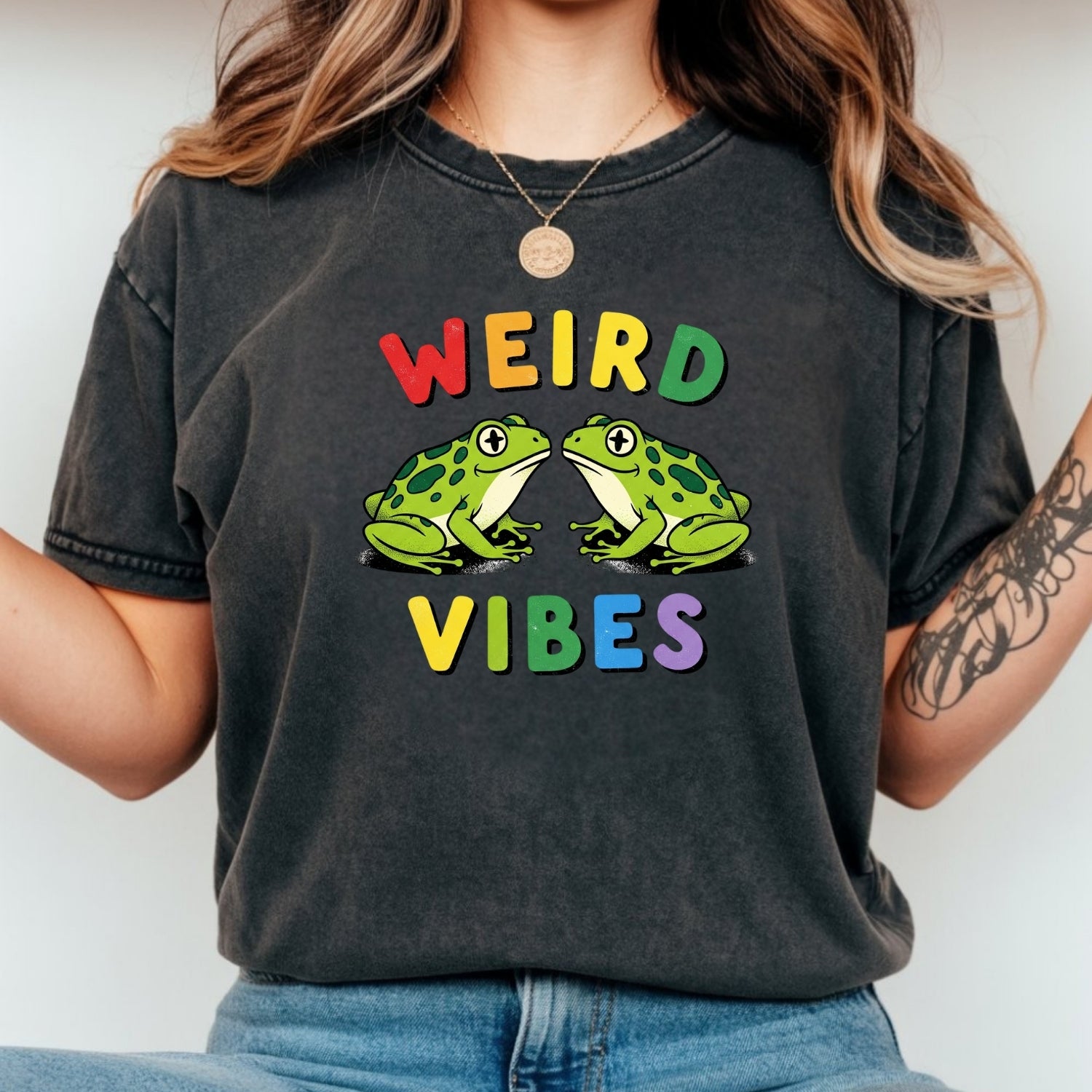 Weird Vibes Frog T-Shirt - Cute Retro Toad Graphic Tee