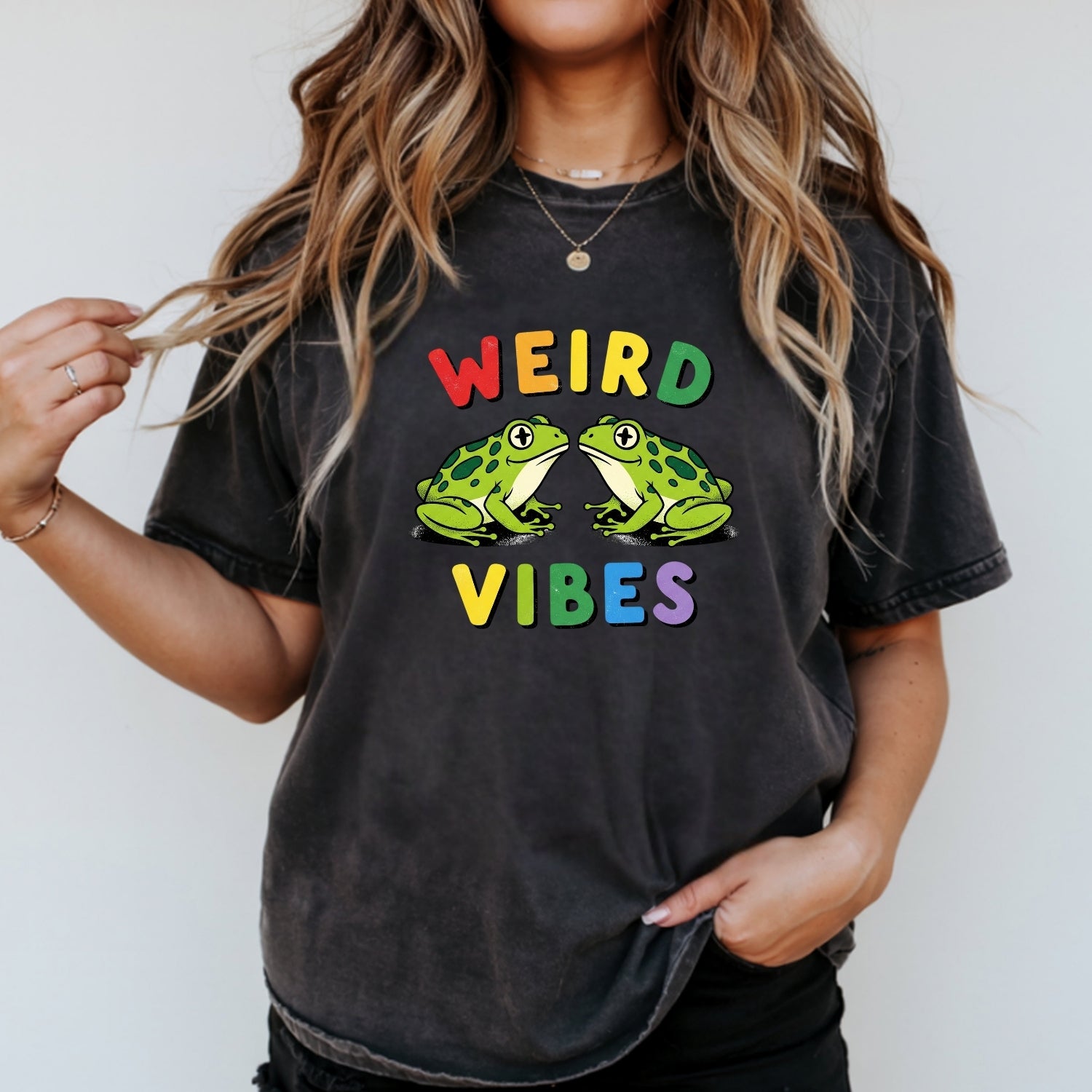 Weird Vibes Frog T-Shirt - Cute Retro Toad Graphic Tee