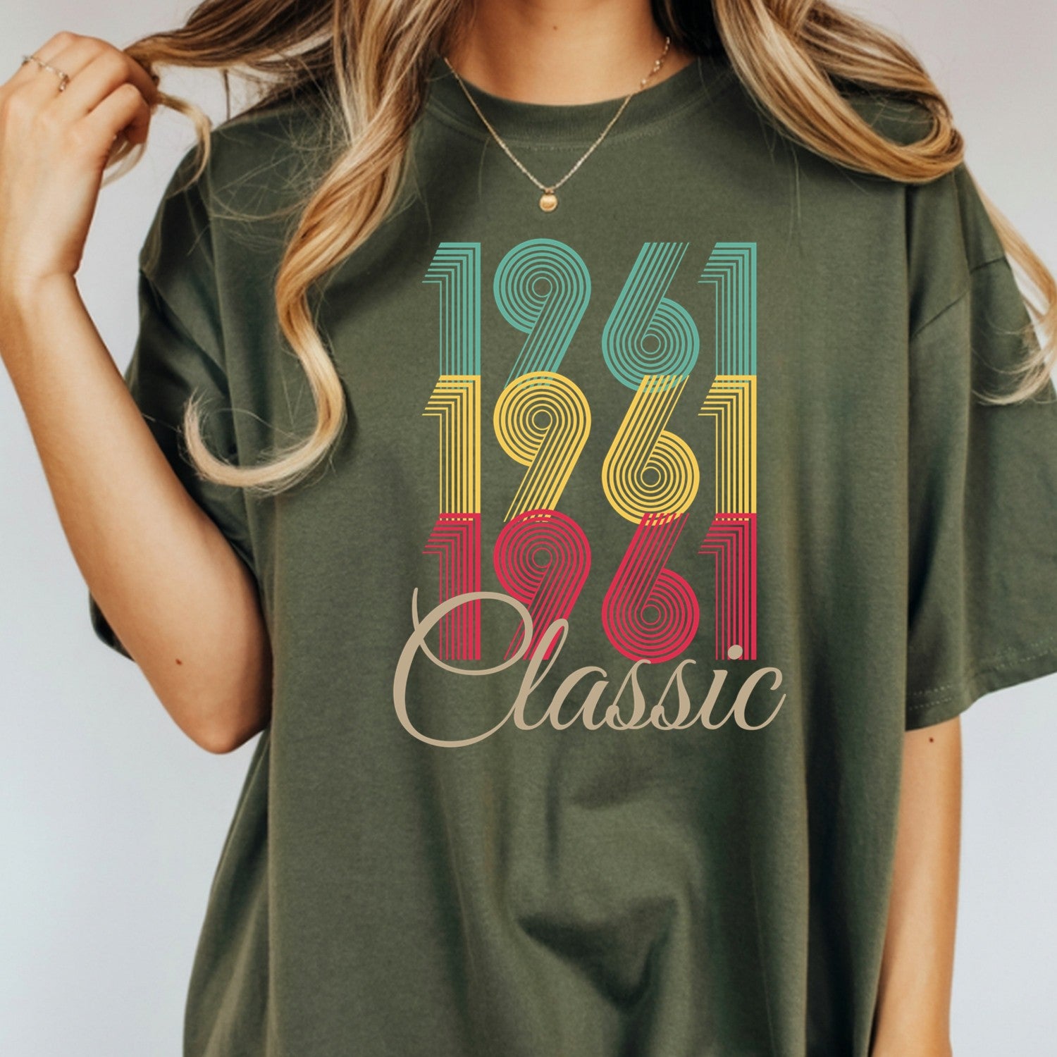 Vintage 1961 Classic T-Shirt – Retro Birthday Shirt, Vintage 1959 Gift for Men and Women 