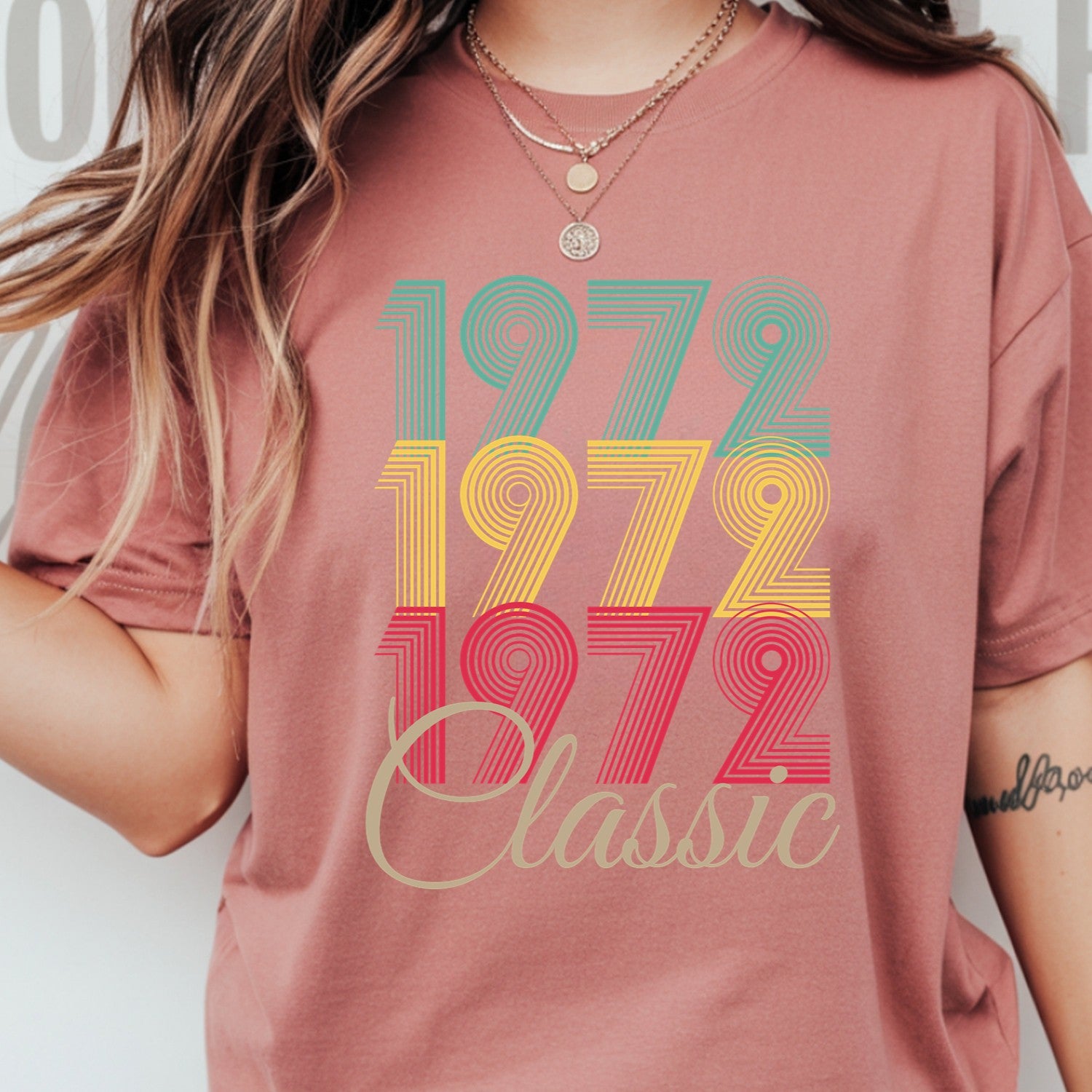 Vintage 1972 Classic T-Shirt – Retro Birthday Shirt, Vintage 1959 Gift for Men and Women 