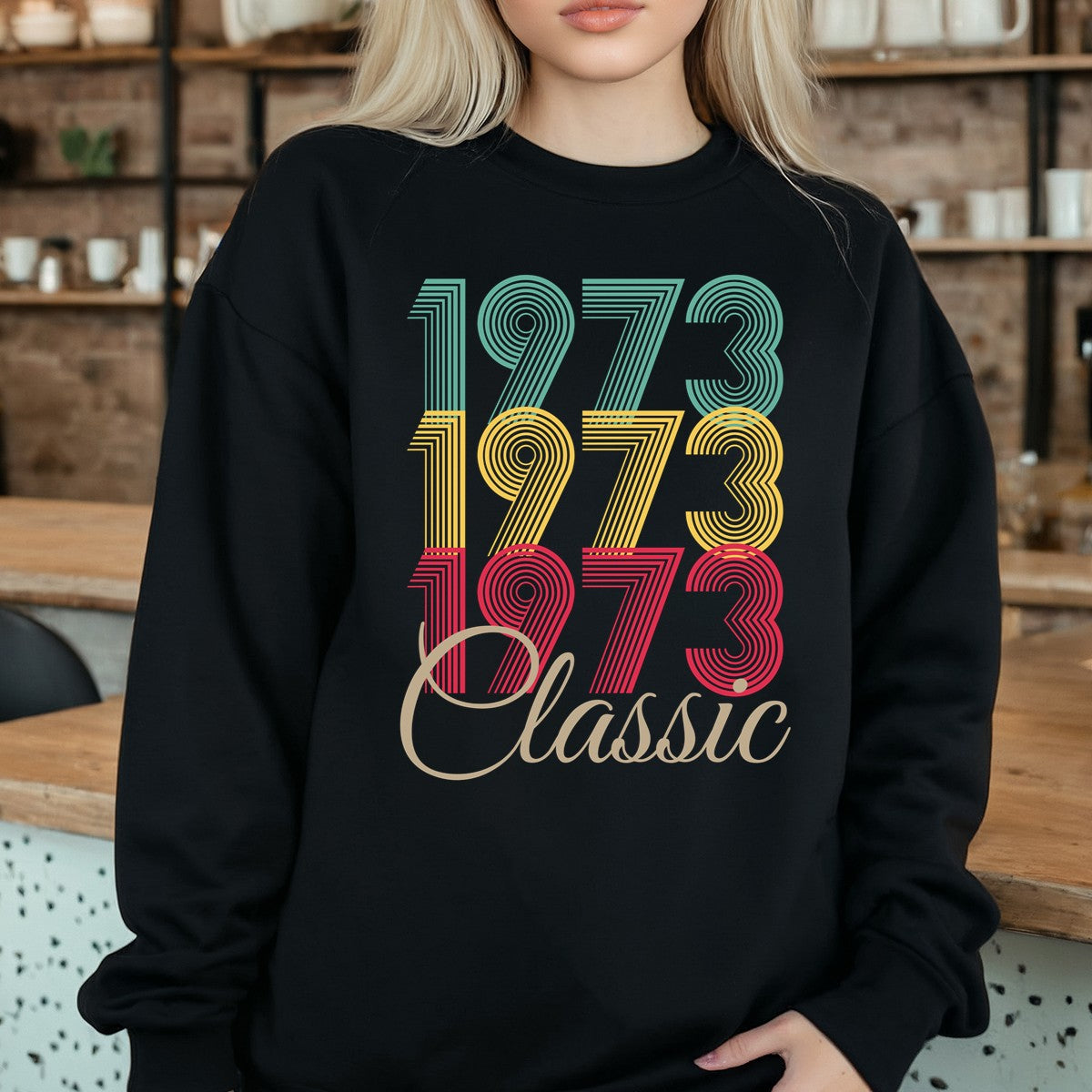 Vintage 1973 Classic T-Shirt – Retro Birthday Shirt, Vintage 1959 Gift for Men and Women 
