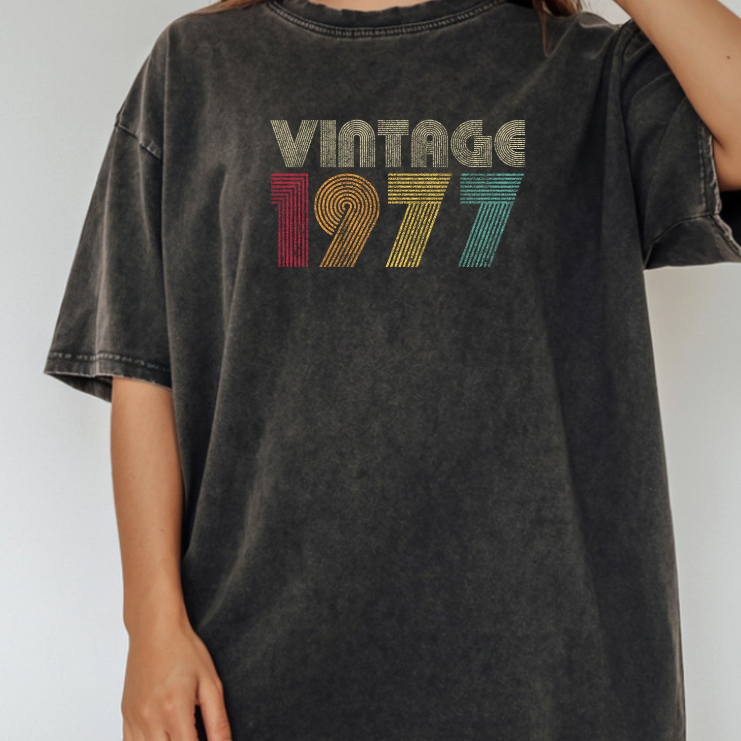 Vintage 1977 T-Shirt – Retro 1980 Birthday Shirt, Classic 80s Style Gift Tee 