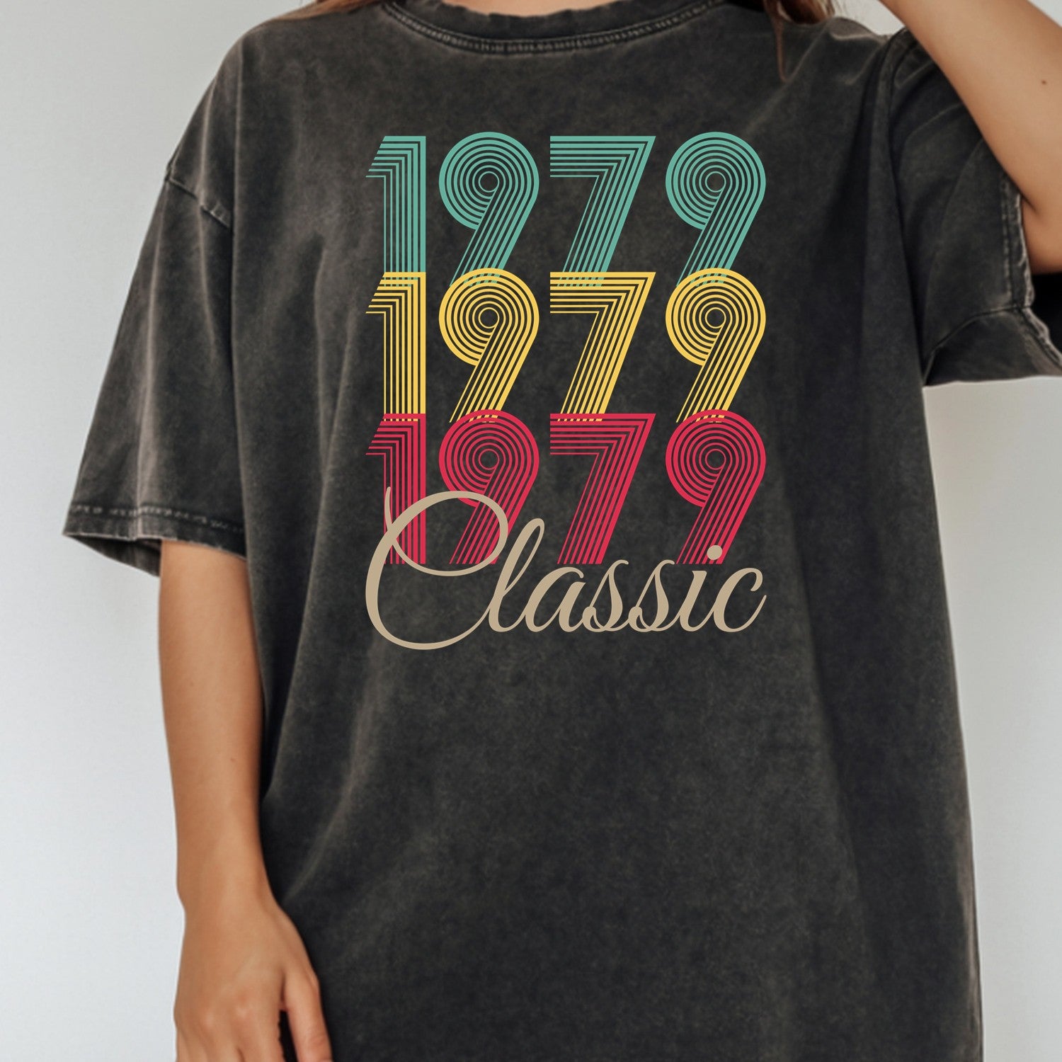 Vintage 1979 Classic T-Shirt – Retro Birthday Shirt, Vintage 1959 Gift for Men and Women 
