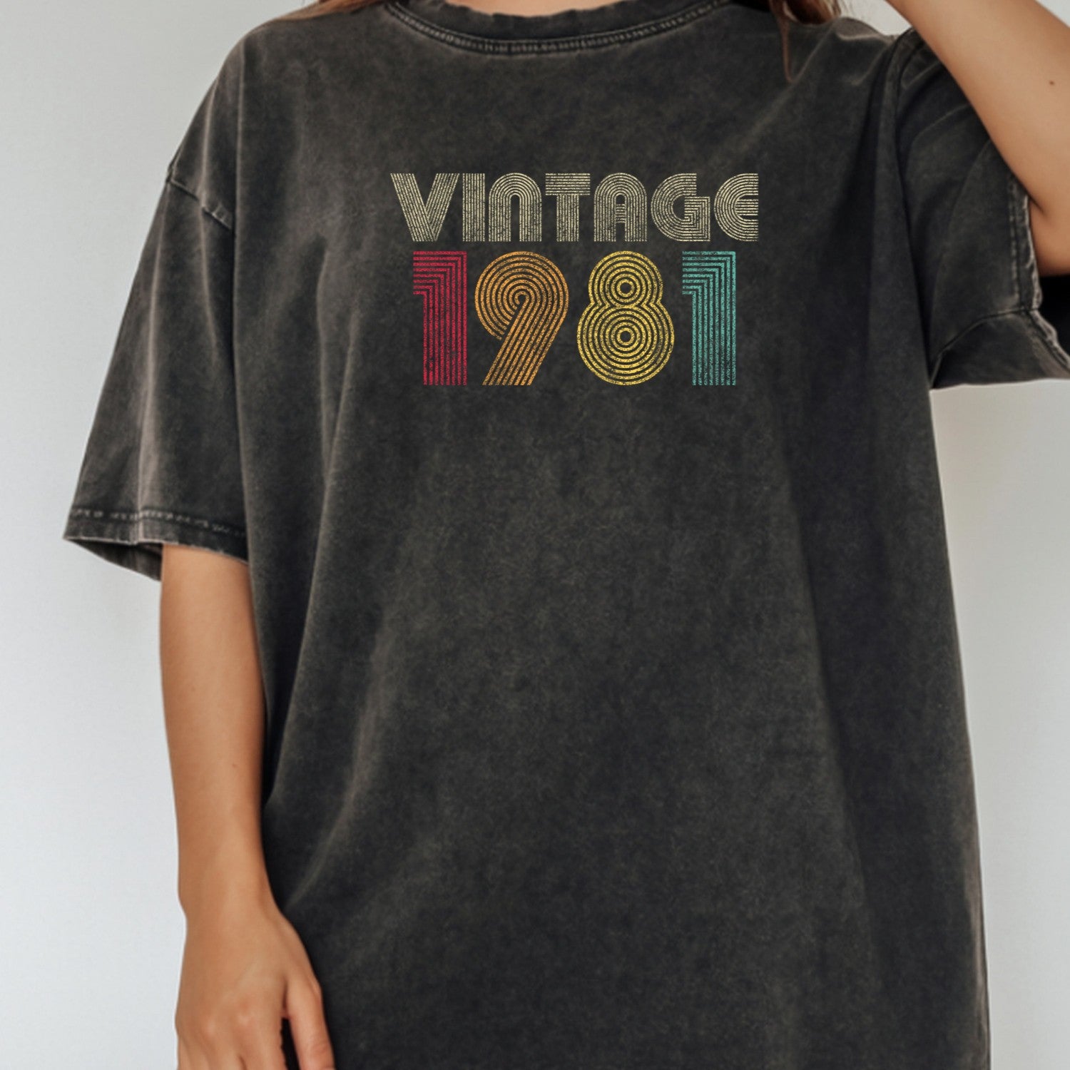 Vintage 1981 T-Shirt – Retro 1980 Birthday Shirt, Classic 80s Style Gift Tee 