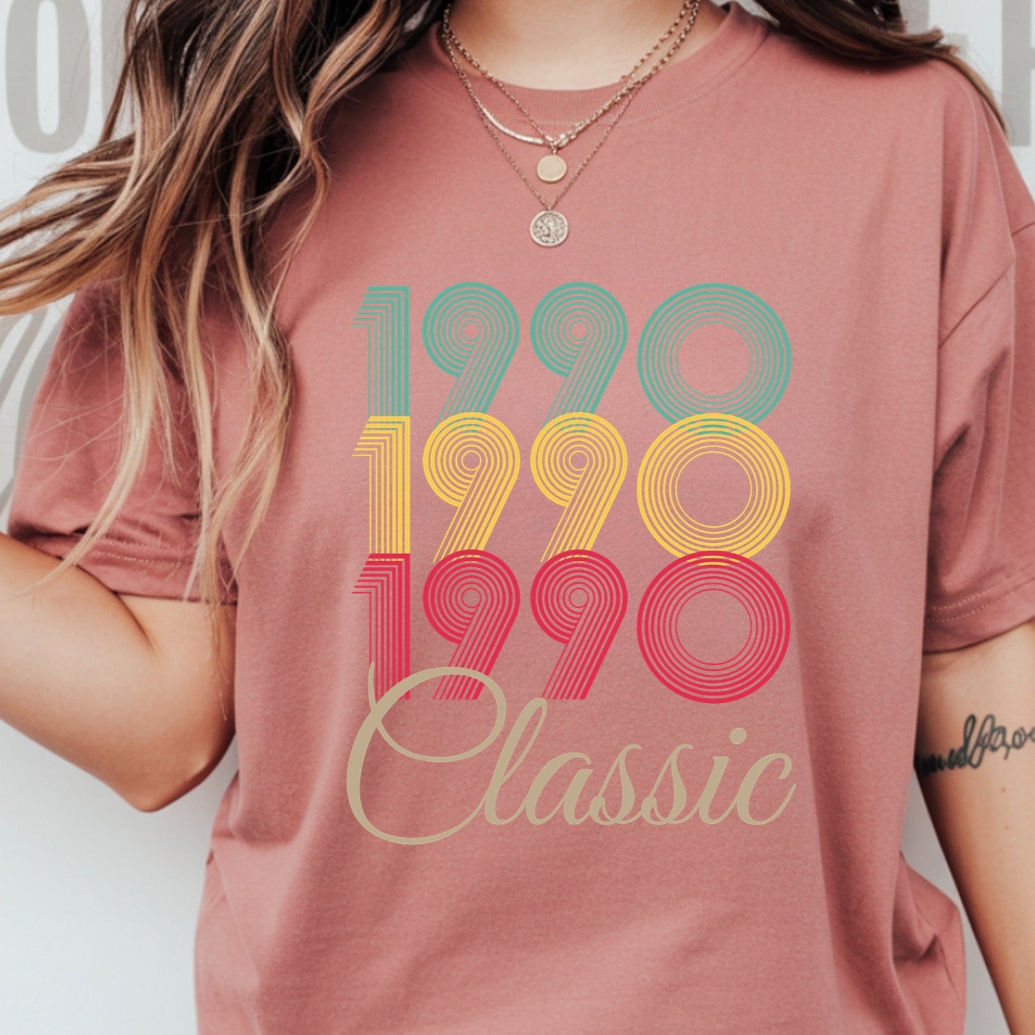 Vintage 1990 Classic T-Shirt – Retro Birthday Shirt, Vintage 1959 Gift for Men and Women 