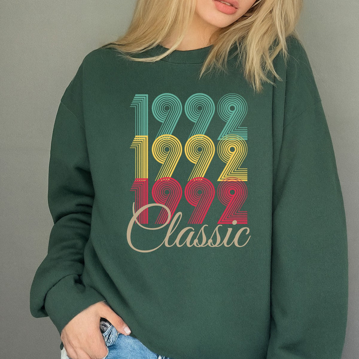 Vintage 1992 Classic T-Shirt – Retro Birthday Shirt, Vintage 1959 Gift for Men and Women 