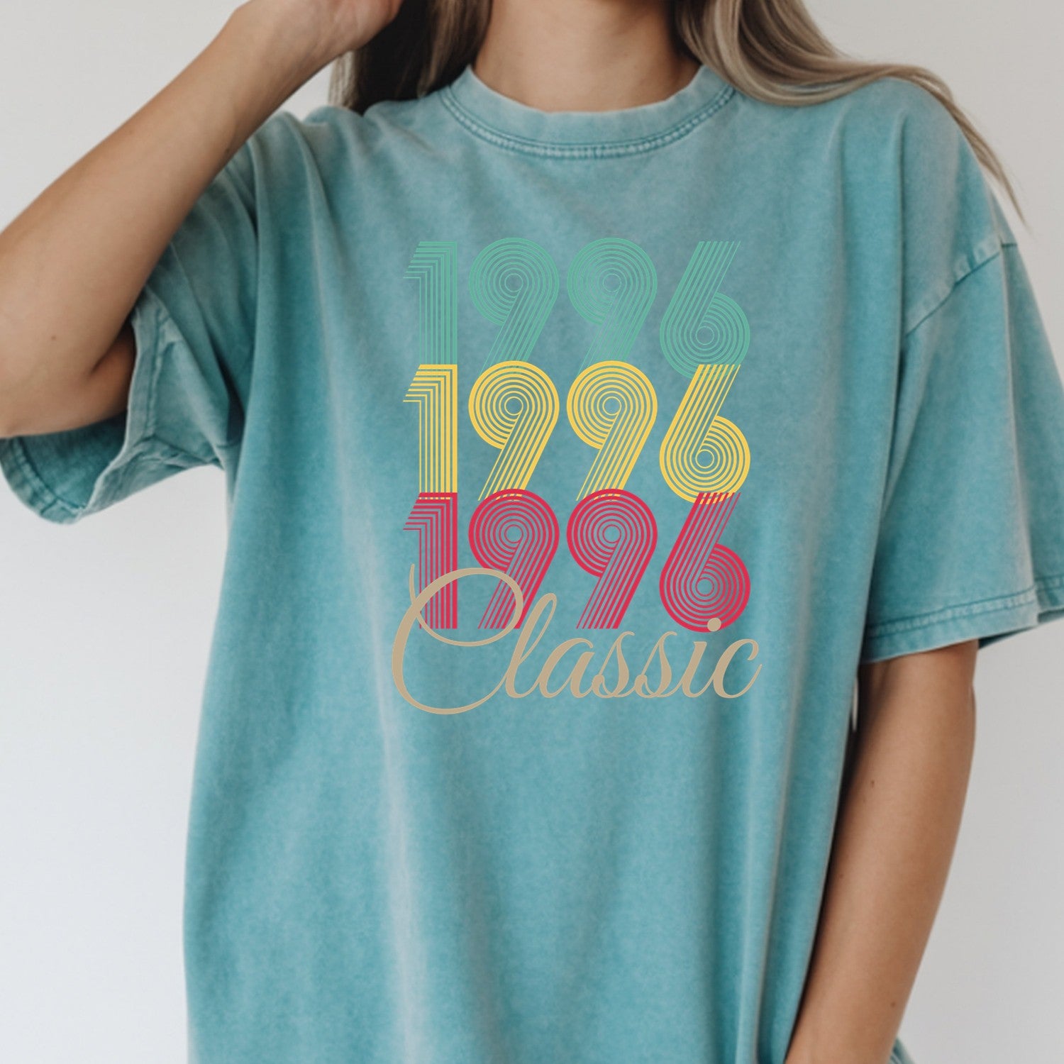 Vintage 1996 Classic T-Shirt – Retro Birthday Shirt, Vintage 1959 Gift for Men and Women 